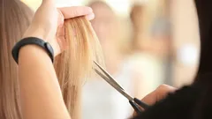 Volgens een stylist past dit ideale vrouwenkapsel bij elke vrouw