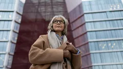 Stijltips voor 60-plussers: hoe kleuren en pasvorm je jonger kunnen laten lijken